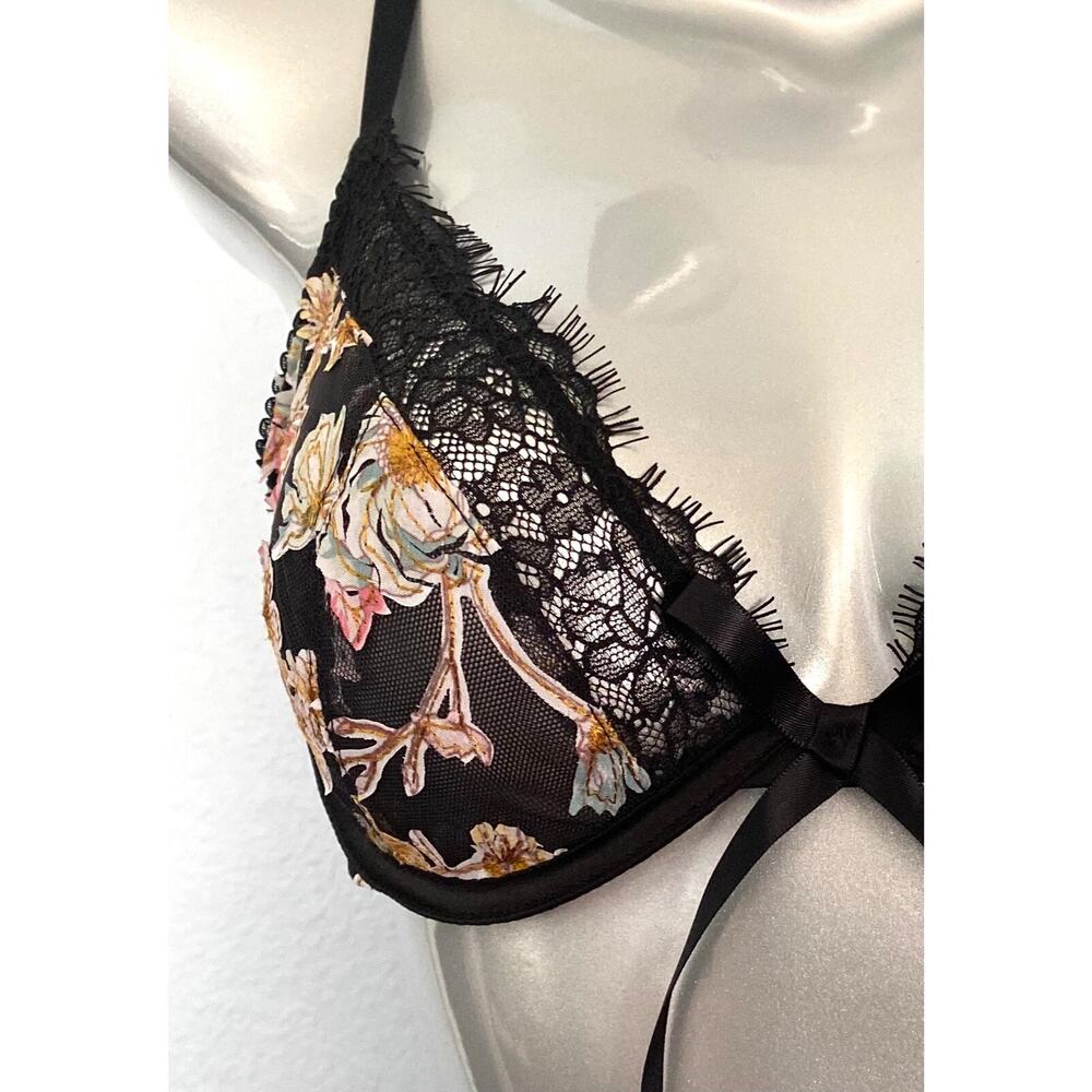 Victoria' Secret Dream Angels Black Floral Embroidered Unlined Low Cut Demi Bra - Picture 3 of 4